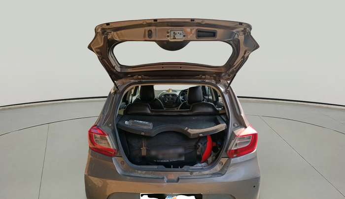 2017 Tata Tiago XZ PETROL, Petrol, Manual, 79,773 km, exterior