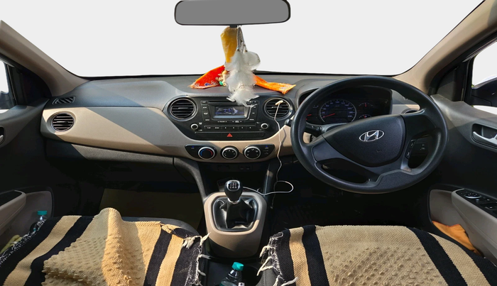 2014 Hyundai Grand i10 SPORTZ 1.2 KAPPA VTVT, Petrol, Manual, 1,53,764 km, interior