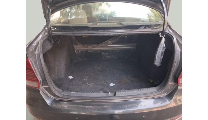 2016 Volkswagen Vento HIGHLINE 1.5 AT, Diesel, Automatic, 94,930 km, exterior