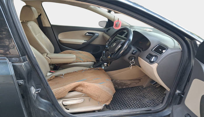 2016 Volkswagen Vento HIGHLINE 1.5 AT, Diesel, Automatic, 94,930 km, interior