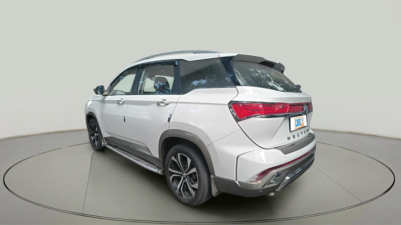 2025 MG HECTOR PLUS SHARP PRO 1.5 PETROL TURBO CVT 6 STR, Petrol, Automatic, 1,113 km, exterior