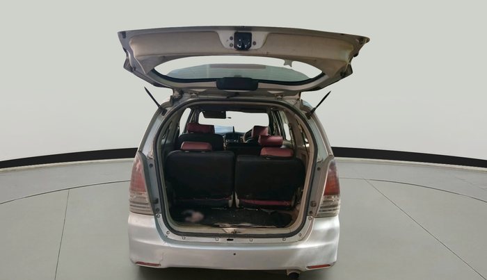 2010 Toyota Innova 2.5 G3, Diesel, Manual, 1,68,954 km, exterior