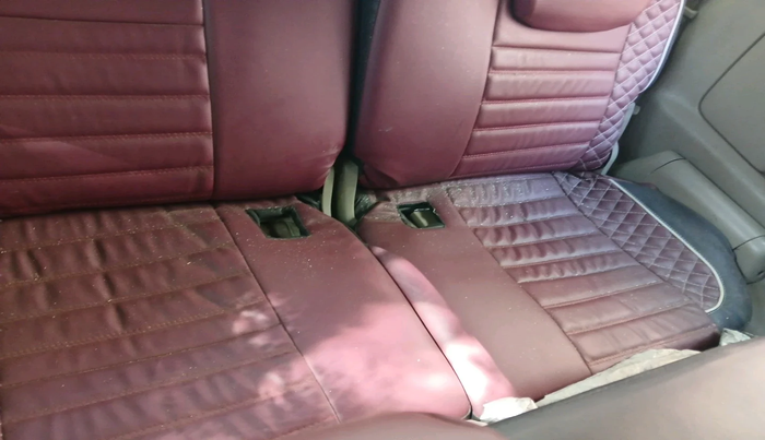 2010 Toyota Innova 2.5 G3, Diesel, Manual, 1,68,954 km, interior