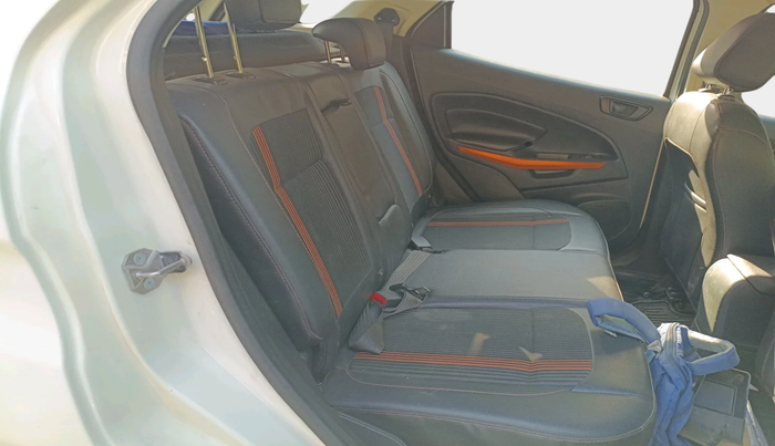 2021 Ford Ecosport TITANIUM 1.5L SPORTS(SUNROOF) DIESEL, Diesel, Manual, 1,40,041 km, interior