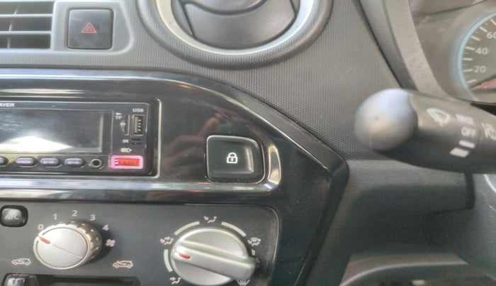 2017 Datsun Redi Go T (O), Petrol, Manual, 68,610 km, interior