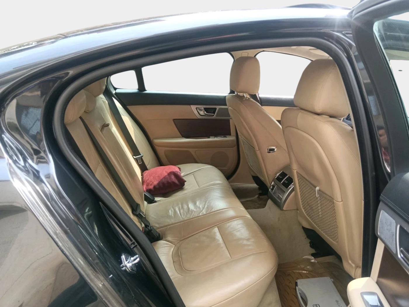 2014 Jaguar XF 2.2 DIESEL, Diesel, Automatic, 92,218 km, interior