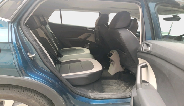 2024 Volkswagen TAIGUN TOPLINE 1.0 TSI MT, Petrol, Manual, 7,292 km, interior