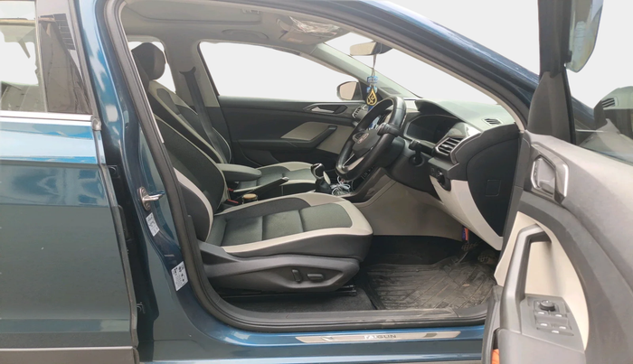 2024 Volkswagen TAIGUN TOPLINE 1.0 TSI MT, Petrol, Manual, 7,292 km, interior