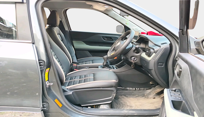 2024 Tata PUNCH ADVENTURE RHYTHM CNG MT, Petrol, Manual, 5,396 km, interior