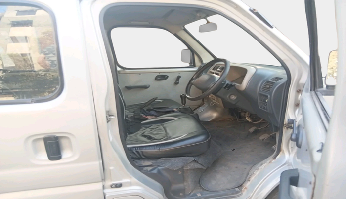 2010 Maruti Eeco 5 STR WITH A/C+HTR CNG, Petrol, Manual, 1,79,683 km, interior