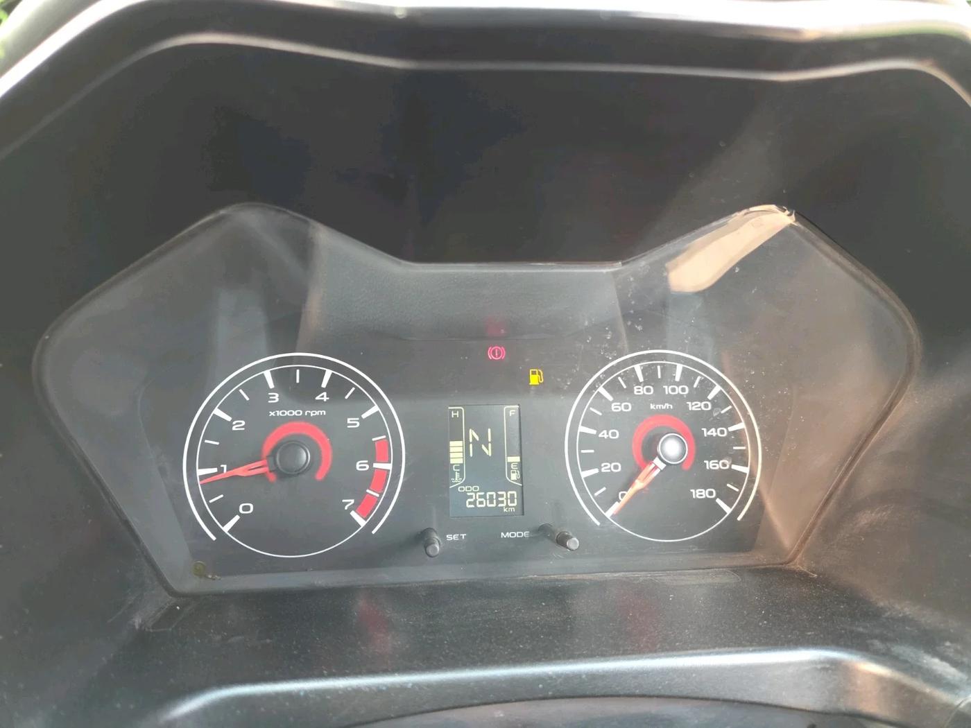 2018 Mahindra KUV 100 NXT K2 P 6 STR, Petrol, Manual, 26,030 km, interior