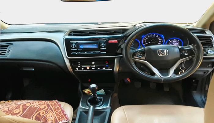 2015 Honda City 1.5L I-DTEC SV, Diesel, Manual, 1,57,928 km, interior