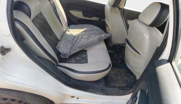 2014 Fiat Punto EVO ACTIVE 1.3 MULTIJET, Diesel, Manual, 1,03,963 km, interior