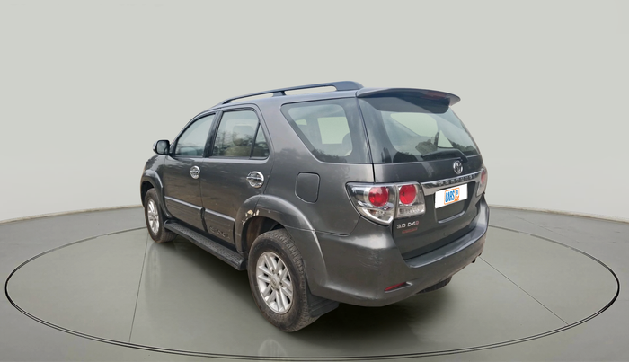 2014 Toyota Fortuner 3.0 4X2 AT, Diesel, Automatic, 3,91,307 km, exterior