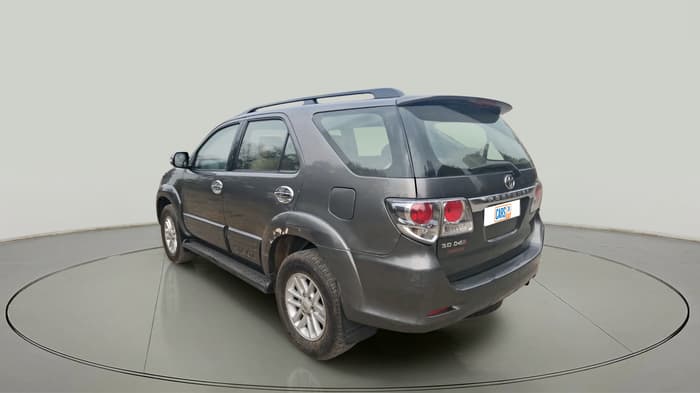 2014 Toyota Fortuner 3.0 4X2 AT, Diesel, Automatic, 3,91,307 km, exterior