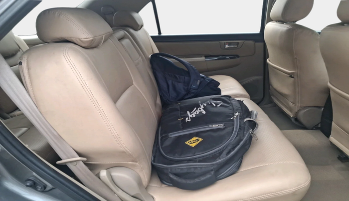 2014 Toyota Fortuner 3.0 4X2 AT, Diesel, Automatic, 3,91,307 km, interior