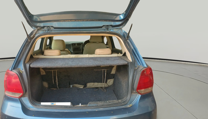 2016 Volkswagen Polo HIGHLINE1.5L, Diesel, Manual, 1,32,376 km, exterior