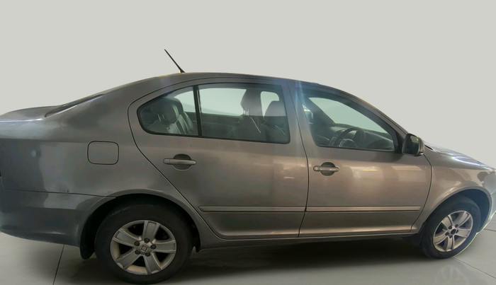 2013 Skoda Laura AMBIENTE 1.9 TDI MT, Diesel, Manual, 1,11,971 km, exterior