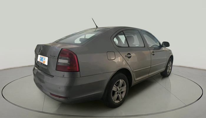 2013 Skoda Laura AMBIENTE 1.9 TDI MT, Diesel, Manual, 1,11,971 km, exterior