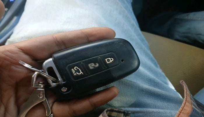 2012 Hyundai New Elantra 1.6 SX AT DIESEL, Diesel, Automatic, 1,45,714 km, interior