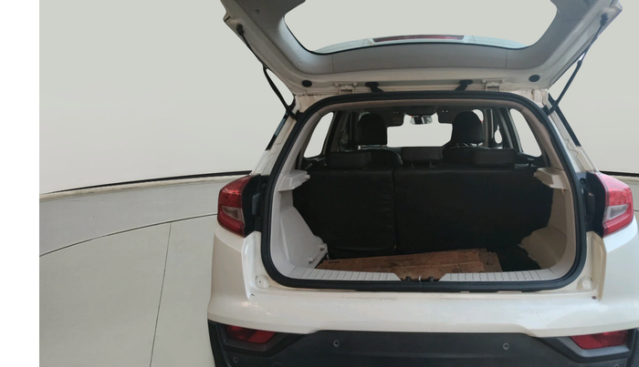 2019 Mahindra XUV300 W8 1.5 DIESEL, Diesel, Manual, 99,237 km, exterior