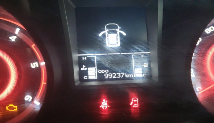 2019 Mahindra XUV300 W8 1.5 DIESEL, Diesel, Manual, 99,237 km, interior