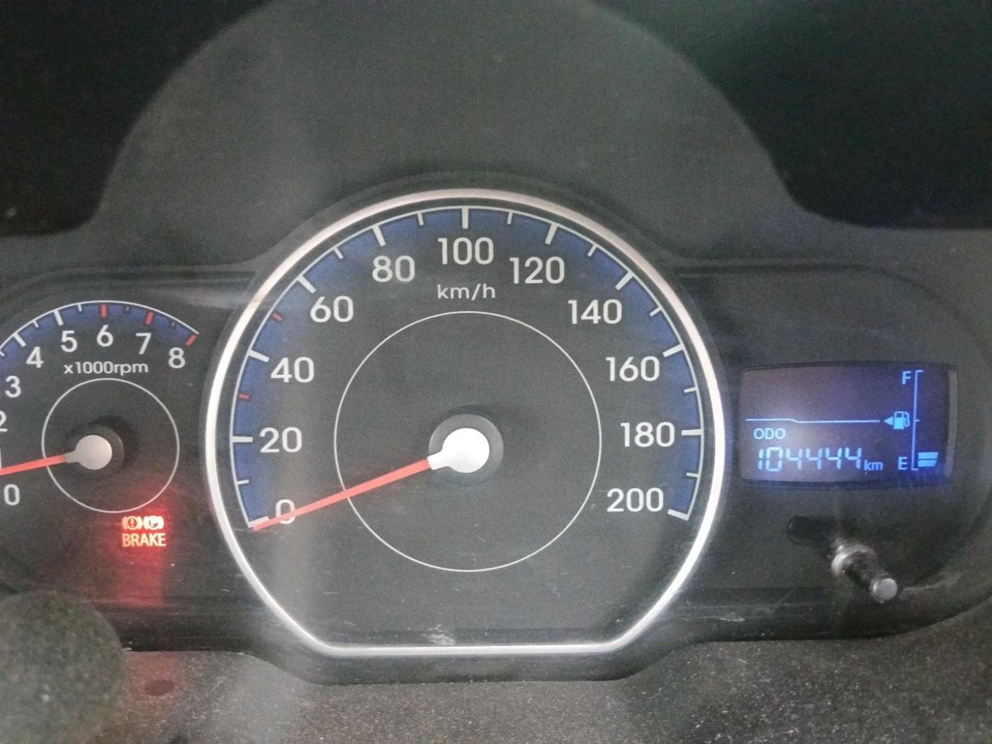 2015 Hyundai i10 SPORTZ 1.1, CNG, Manual, 1,04,444 km, interior