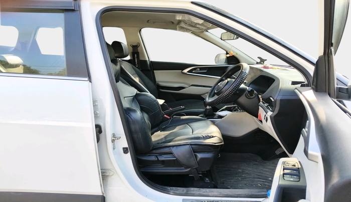 2022 KIA CARENS PRESTIGE PLUS 1.4 PETROL 7 STR, Petrol, Manual, 46,704 km, interior