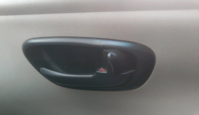 2011 Hyundai i10 ERA 1.1, Petrol, Manual, 84,113 km, interior