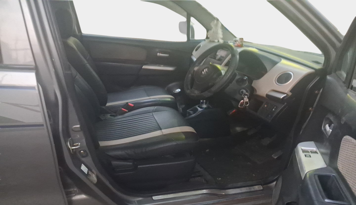 2013 Maruti Wagon R 1.0 LXI ABS, Petrol, Manual, 85,357 km, interior