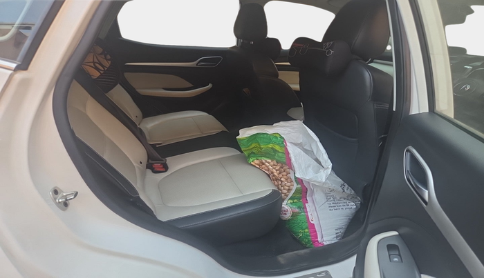 2022 MG ASTOR SHARP EX 1.5 MT, Petrol, Manual, 19,813 km, interior