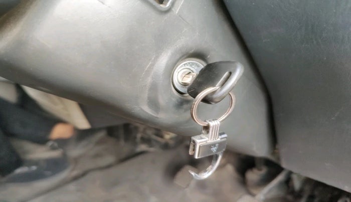 2014 Maruti Eeco 5 STR WITH A/C+HTR, Petrol, Manual, 79,366 km, interior