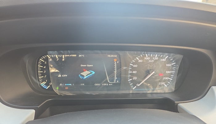 2024 Tata PUNCH CREATIVE  MT, Petrol, Manual, 11,912 km, interior