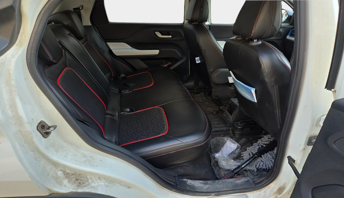 2024 Tata PUNCH CREATIVE  MT, Petrol, Manual, 11,912 km, interior