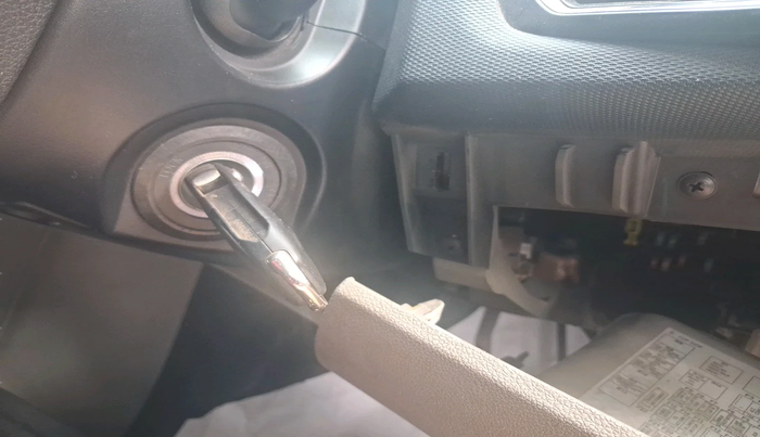 2016 Tata Tiago XZ PETROL, Petrol, Manual, 86,704 km, interior