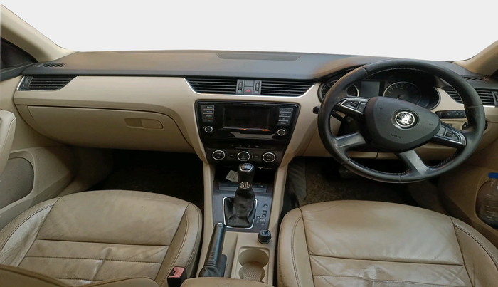 2014 Skoda Octavia AMBITION 2.0 TDI AT, Diesel, Automatic, 1,79,443 km, interior