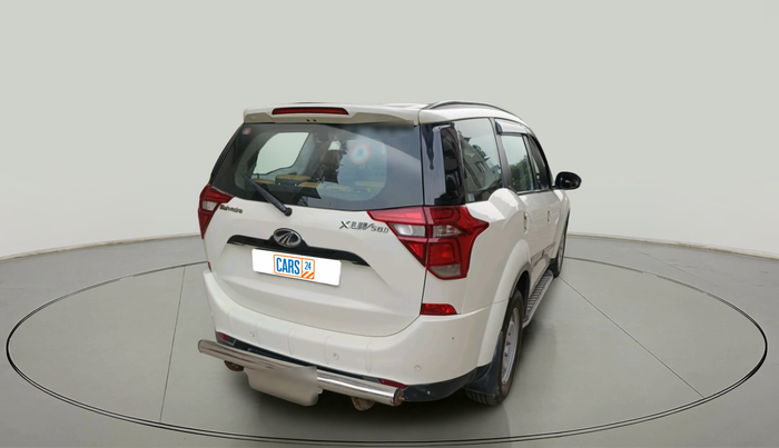 2020 Mahindra XUV500 W9, Diesel, Manual, 73,442 km, exterior