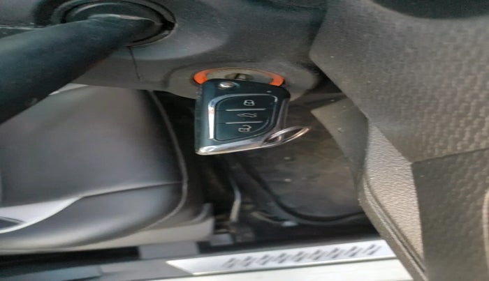 2017 Maruti Vitara Brezza LDI (O), Diesel, Manual, 83,714 km, interior