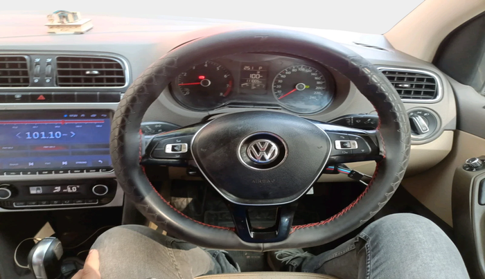 2018 Volkswagen Vento HIGHLINE PLUS 1.2 AT 16 ALLOY, Petrol, Automatic, 1,11,005 km, interior