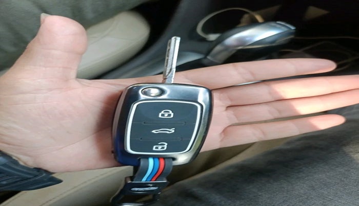 2018 Volkswagen Vento HIGHLINE PLUS 1.2 AT 16 ALLOY, Petrol, Automatic, 1,11,005 km, interior