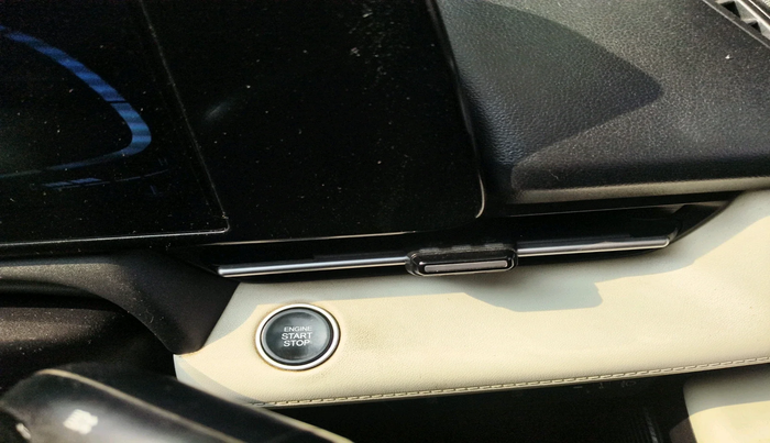 2023 Hyundai Verna SX (O) 1.5 MPI MT, Petrol, Manual, 38,358 km, interior