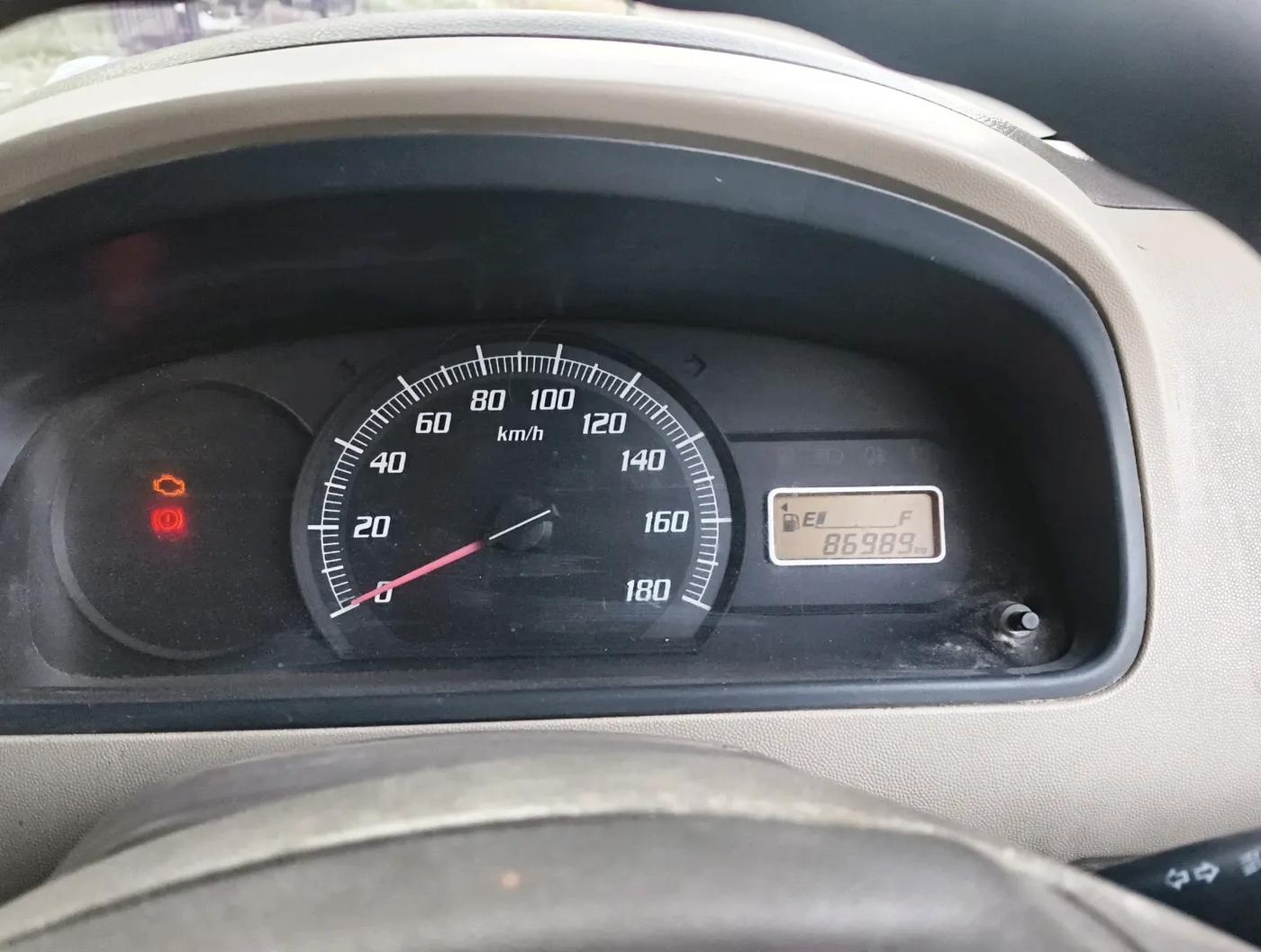 2010 Maruti Zen Estilo LXI, Petrol, Manual, 86,989 km, interior