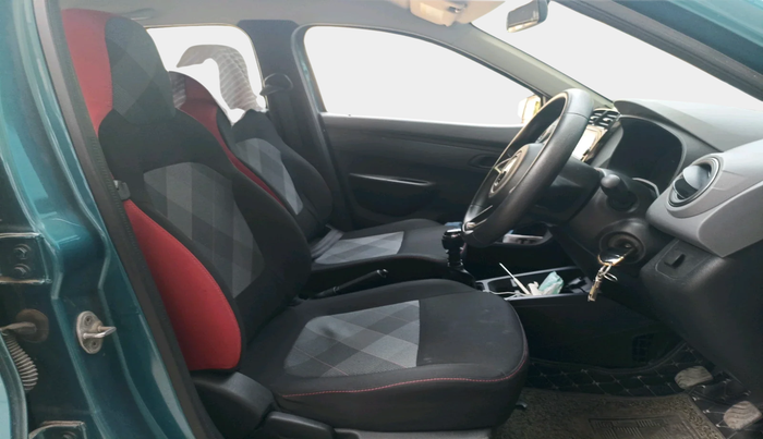 2021 Renault Kwid RXT 1.0 (O), Petrol, Manual, 20,253 km, interior