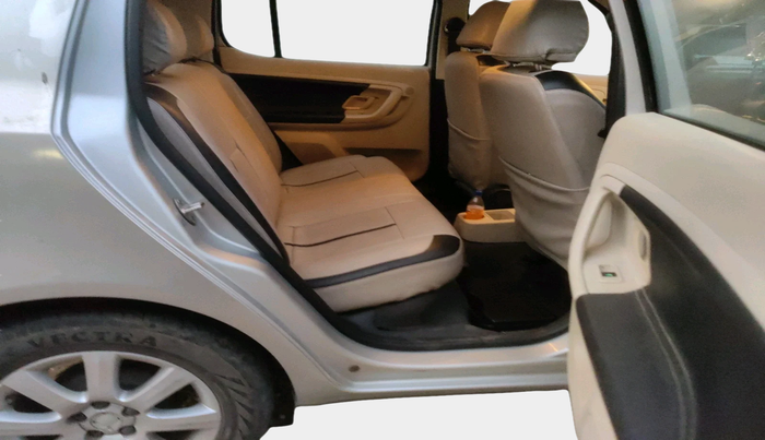 2011 Skoda Fabia ELEGANCE 1.2 TDI, Diesel, Manual, 1,67,998 km, interior