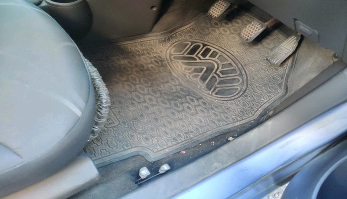 2010 Chevrolet Beat LT PETROL, Petrol, Manual, 84,882 km, interior