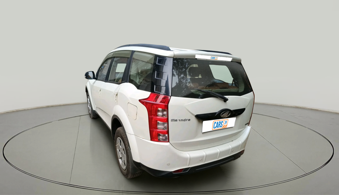 2017 Mahindra XUV500 W6 AT, Diesel, Automatic, 2,27,185 km, exterior