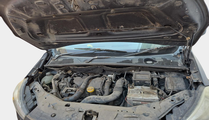 2015 Renault Lodgy 110 PS RXL 8STR, Diesel, Manual, 94,624 km, exterior