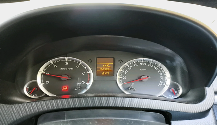 2014 Maruti Swift VDI, Diesel, Manual, 1,20,588 km, interior