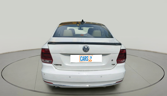 2016 Volkswagen Vento HIGHLINE 1.5 AT, Diesel, Automatic, 1,99,897 km, exterior