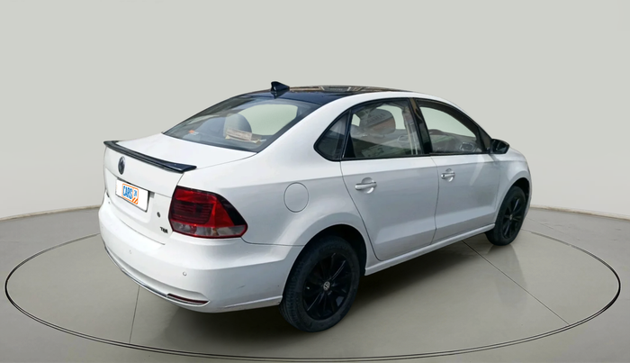 2016 Volkswagen Vento HIGHLINE 1.5 AT, Diesel, Automatic, 1,99,897 km, exterior